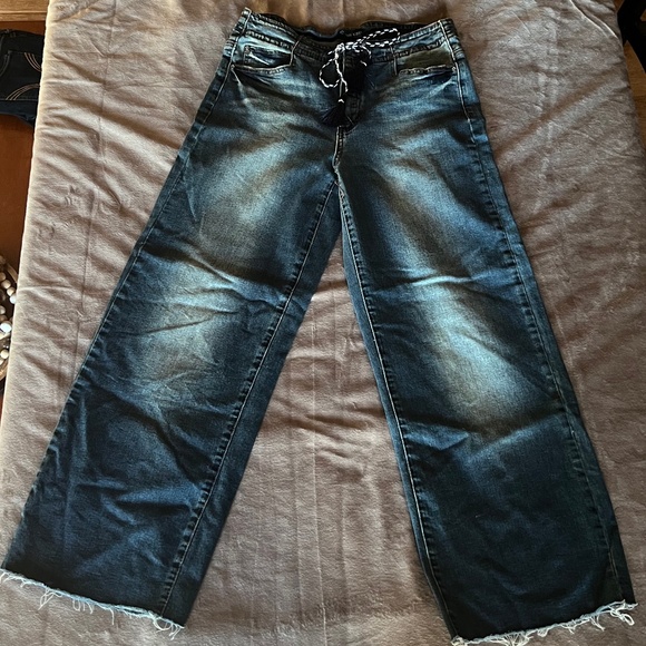 Medium Wash Wide-Leg Jeans w/Drawstring Waist - Picture 1 of 5